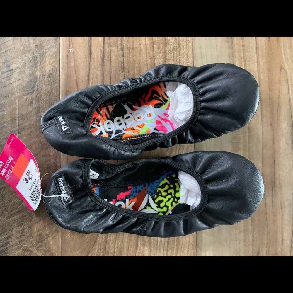 Women’s Reebok Slippers - Picture 2 of 5
